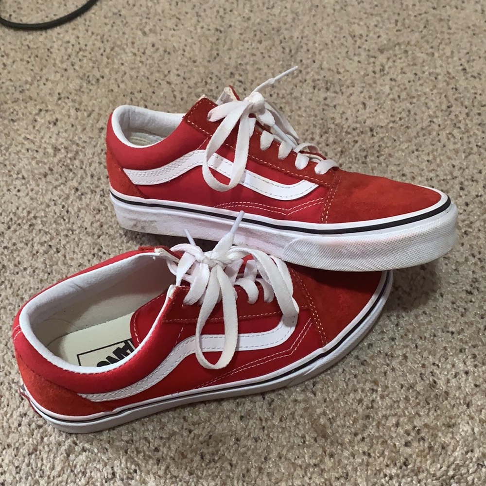 Red vans - Picture 5 of 5